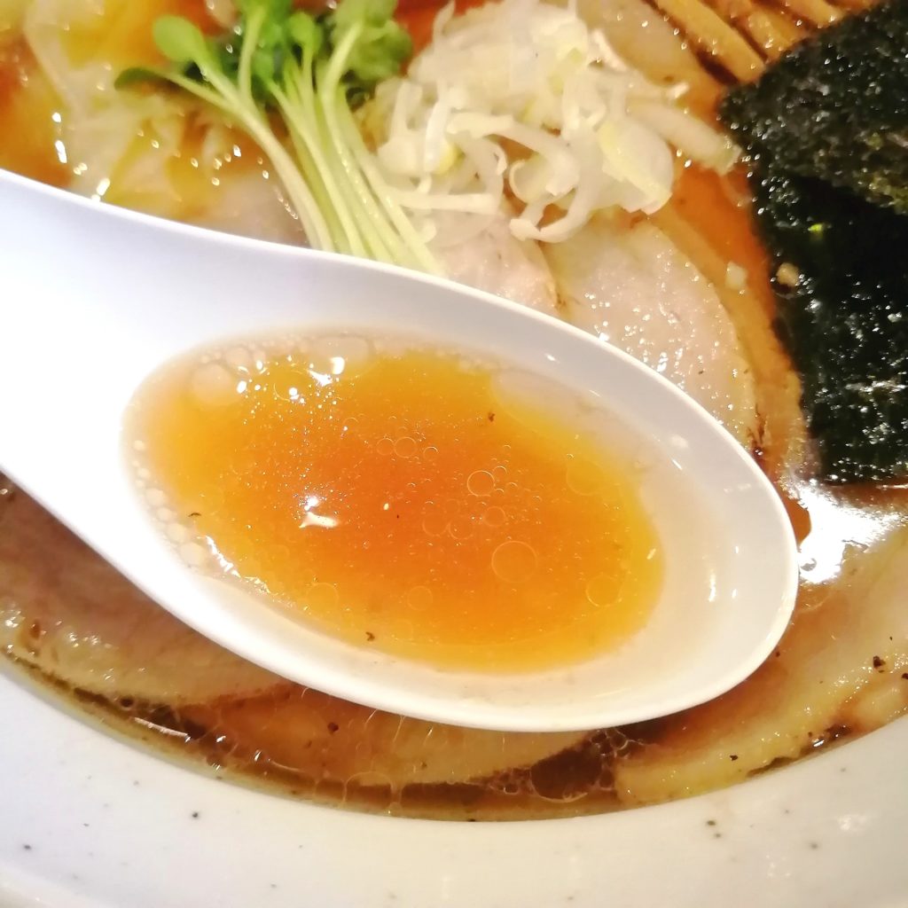 新高円寺ラーメン「くろ助」特製醤油ラーメン・スープ